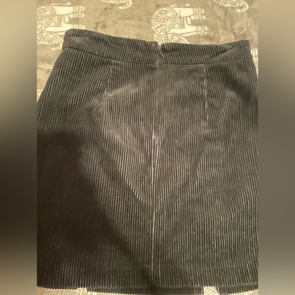 F21‎ SMALL Corduroy Baseball Stitch Lace up Black Mini skirt - Picture 15 of 17